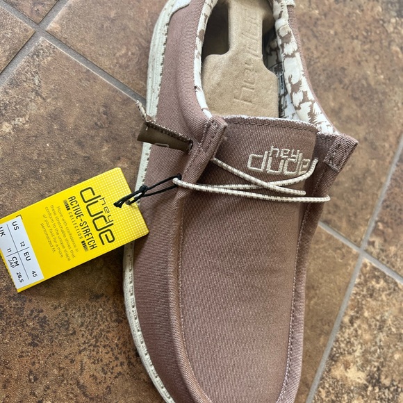 Wally Stretch Clay Men Hey Dudes - Picture 2 of 2